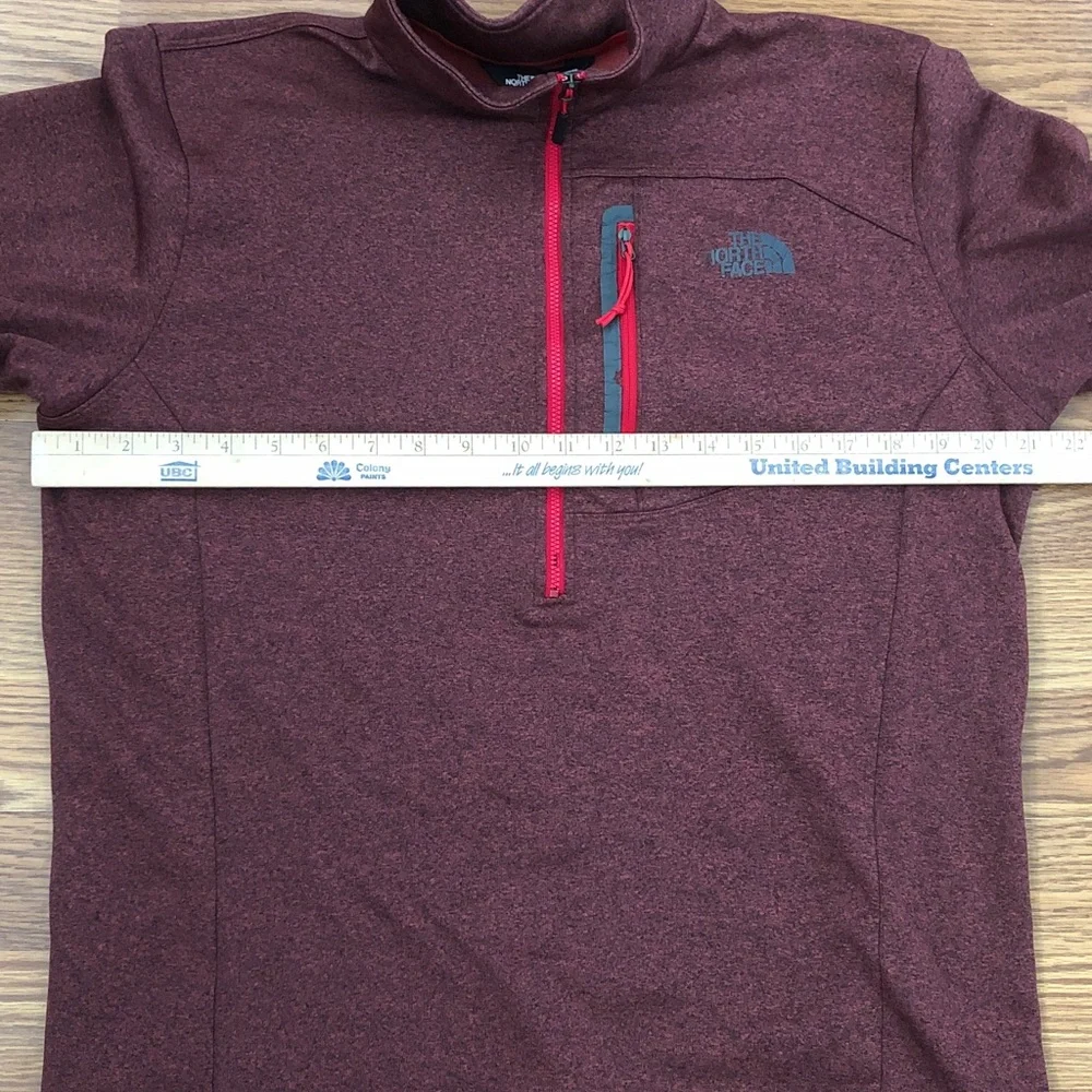 The North Face Men’s heathered rust half Zip-Up pullover